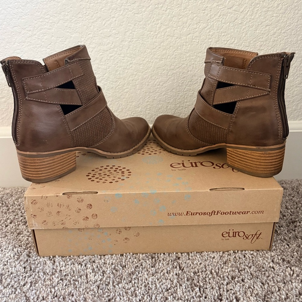 Eurosoft by Sofft Mayra Ankle Boots - Picture 6 of 13